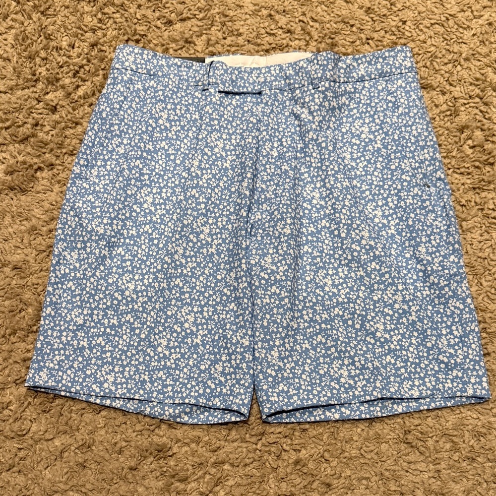NWT Ralph Lauren RLX Blue and White Floral Golf Shorts